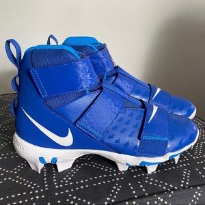 Nike Force Savage Shark 2 football cleat size 6Y